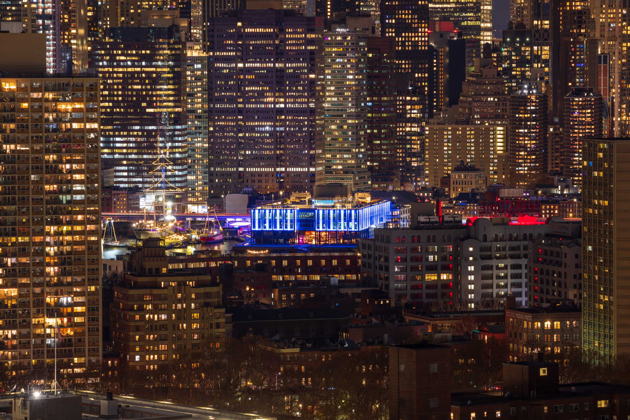 Manhattan's Pier 17 from Brooklyn photographed at 200mm